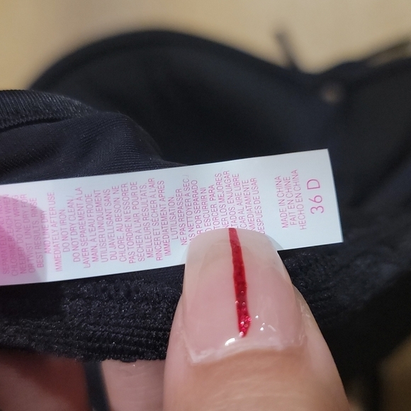 Victoria’s Secret Black Eyelet Lace Ruffle Bikini Top 36D - Picture 7 of 8